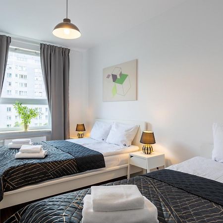 Urban Chic - Pereca - Rondo Onz - Luxury Warsaw Stays - 14 People Zewnętrze zdjęcie
