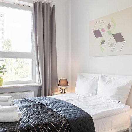 Urban Chic - Pereca - Rondo Onz - Luxury Warsaw Stays - 14 People Zewnętrze zdjęcie