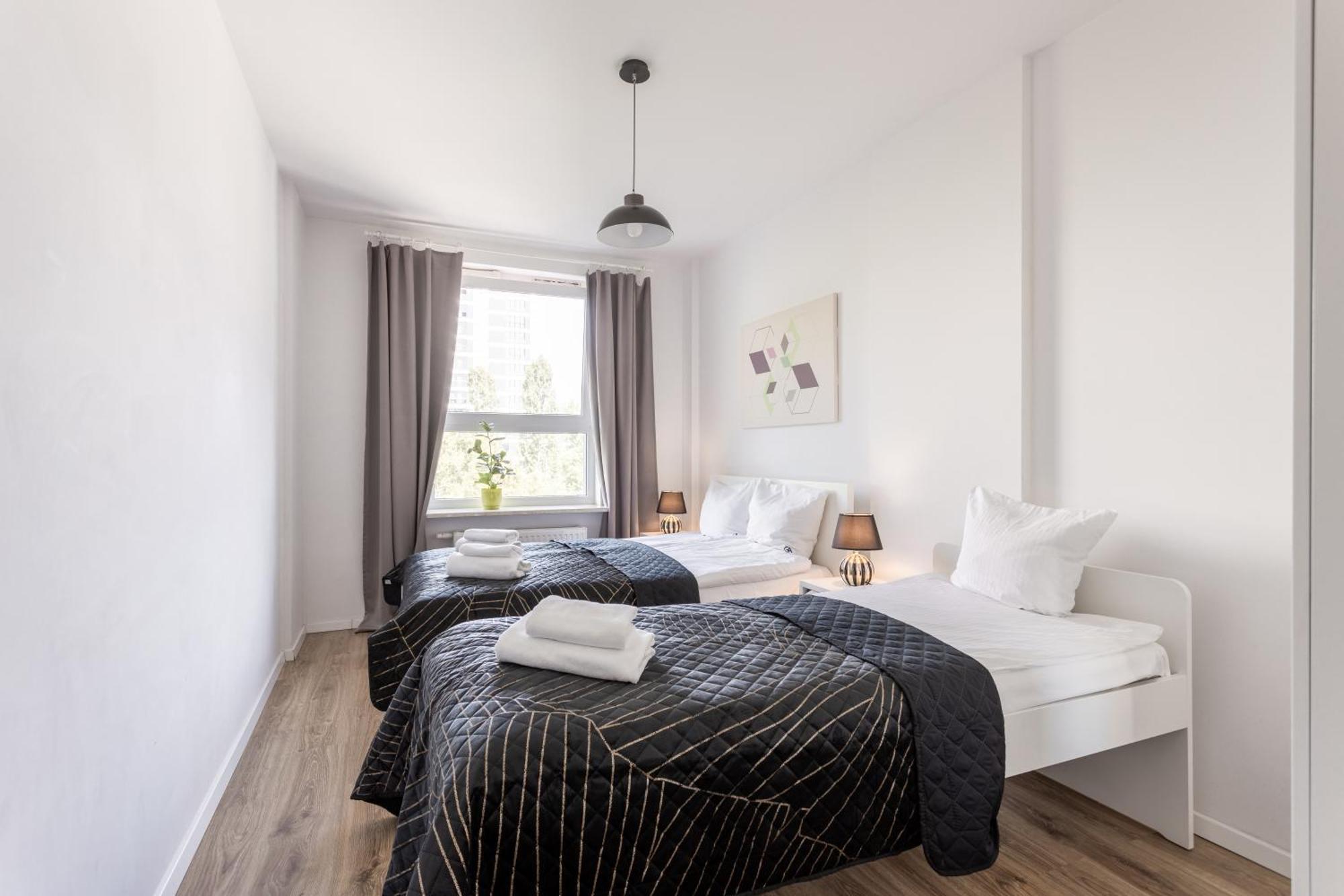 Urban Chic - Pereca - Rondo Onz - Luxury Warsaw Stays - 14 People Zewnętrze zdjęcie